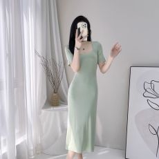 批发纯欲风性感修身中长款包臀裙子清新夏季新款紧身短袖针织连衣裙子