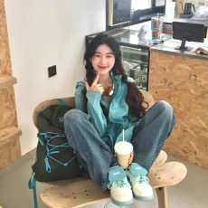 批发好质量夏季透气防紫外线外套女且修身收腰运动健身瑜伽防晒服上衣