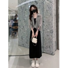 夏季2026新款女海边出游穿搭度假风时尚衬衫搭配背心连衣裙子套装