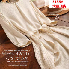 批发<b class='q'>品牌</b>外贸原单女装撤回新中式国风真丝提花A字系带连衣长裙子
