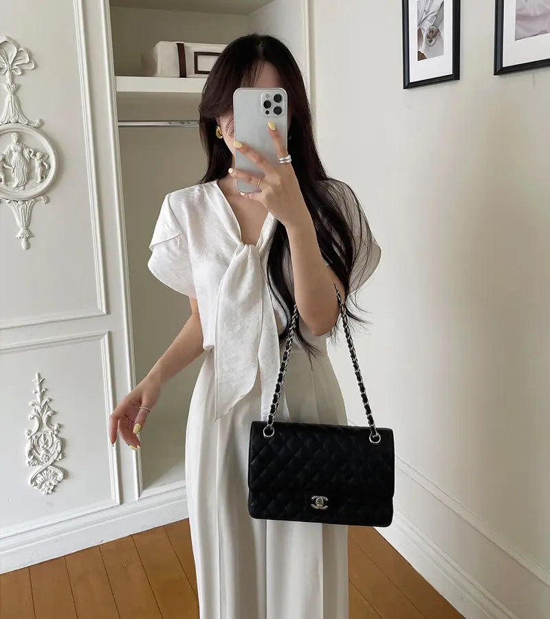프렌치 스타일 V넥 러플 소매 블라우스 상세 이미지 2