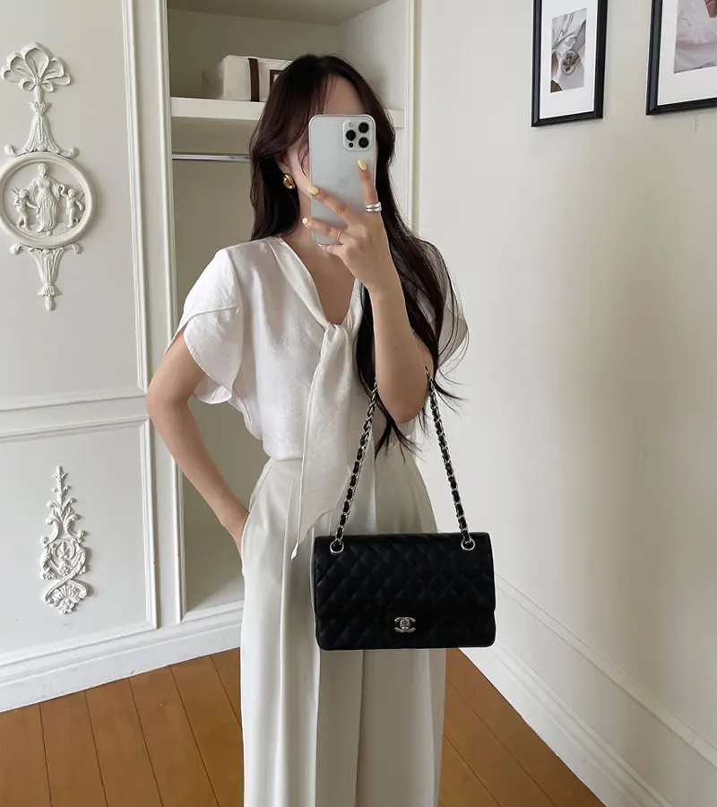 프렌치 스타일 V넥 러플 소매 블라우스 상세 이미지 3