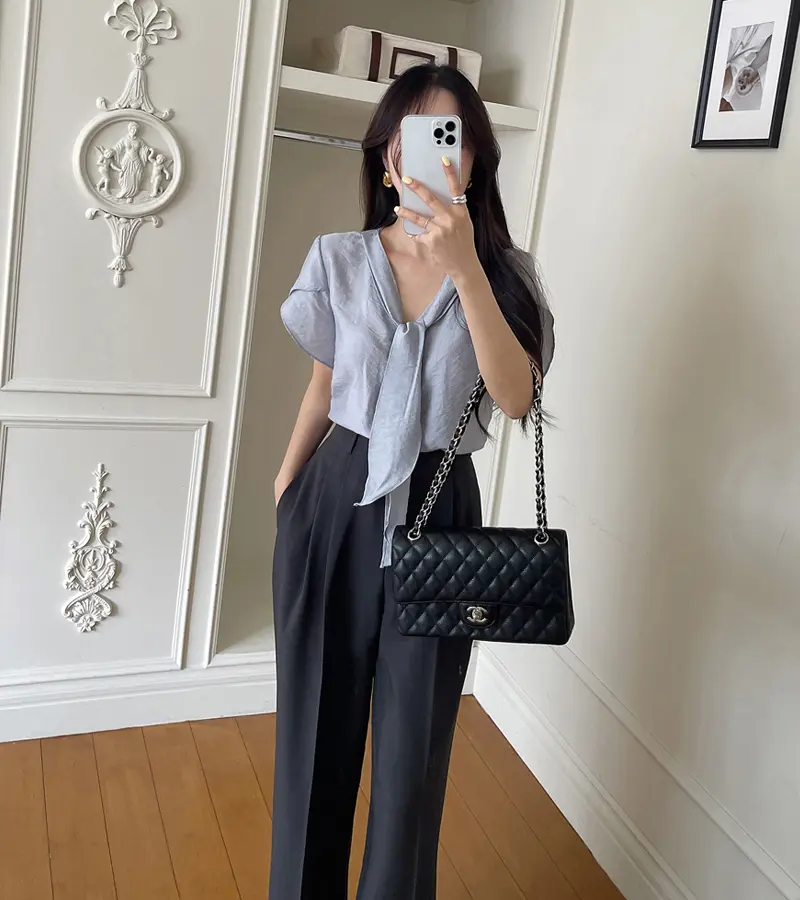 프렌치 스타일 V넥 러플 소매 블라우스 상세 이미지 14