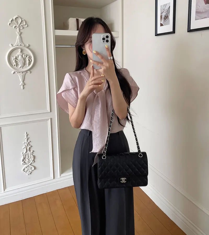 프렌치 스타일 V넥 러플 소매 블라우스 상세 이미지 21