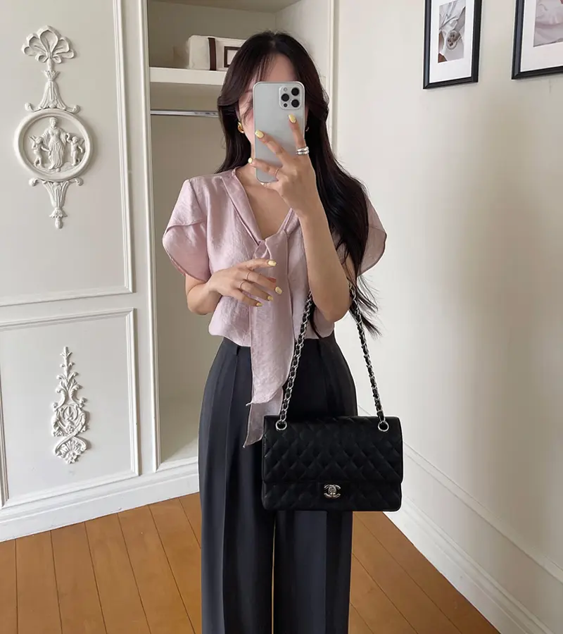 프렌치 스타일 V넥 러플 소매 블라우스 상세 이미지 23