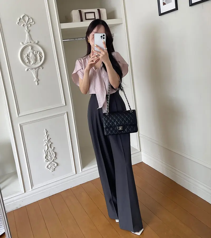 프렌치 스타일 V넥 러플 소매 블라우스 상세 이미지 28