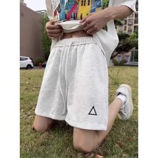 批发灰色三角标刺绣短裤<b class='q'>男</b>2025新款夏季运动高级感中裤宽松直筒五分裤