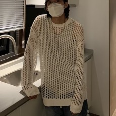 批发小众潮牌百搭复古镂空毛衣<b class='q'>男</b>圆领套头纯色休闲破洞宽松<b class='q'>针织衫</b>上衣