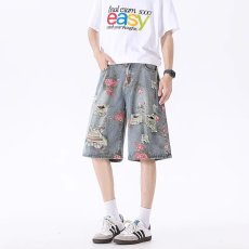 批发小众设计感花卉印花破洞牛仔短裤<b class='q'>男生</b>五分裤宽松潮流夏季2025新款