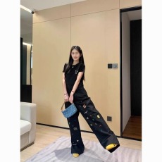 批发重工童趣刺绣牛仔背带裤女夏季减龄可爱显瘦直筒休闲X阔腿拖地长
