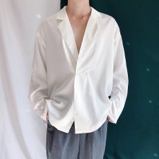 批发韩风垂感禁欲系<b class='q'>睡衣</b>领冰丝衬衣男宽松V领绸缎单层西装外套ins痞帅