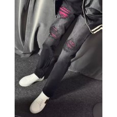 批发高街潮牌新款<b class='q'>破洞</b>牛仔裤男补丁弹力修身显瘦<b class='q'>小脚裤</b>子