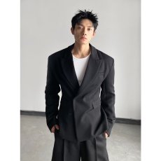 批发欧货深灰色垫肩西装<b class='q'>男</b>英伦雅痞修身工装外套高级感正装休闲小<b class='q'>西服</b>