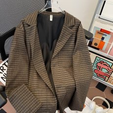 批发棕色格子西装外套<b class='q'>男</b>春秋新款日系复古宽松休闲美拉德穿搭<b class='q'>西服</b>夹克
