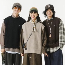 批发美式春秋季新款日系复古圆领针织马甲<b class='q'>背心</b><b class='q'>男</b>潮牌休闲百搭无袖毛衣