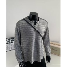 批发日系复古小众条纹撞色设计感v领长袖T恤<b class='q'>男</b>春秋季叠穿内搭<b class='q'>体恤</b>上衣