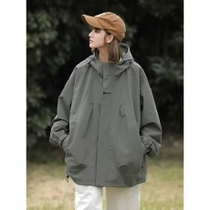 批发冲锋外套情侣秋季2025新款衣服春秋美式潮牌男士工装宽松户外夹克