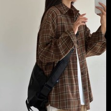 批发新款日系复古外套格子长袖<b class='q'>衬衫</b>男女款外搭宽松磨破设计感上衣秋装