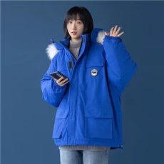 批发羽绒服男女同款冬装女士保暖短款立领纯色情侣外套<b class='q'>亲子</b>上衣潮