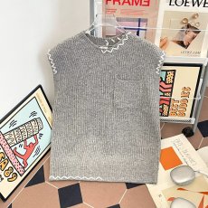 批发圆领针织马甲背心女<b class='q'>宽松</b>无袖秋季叠穿坎肩<b class='q'>打底衫</b>针织内搭背心女春
