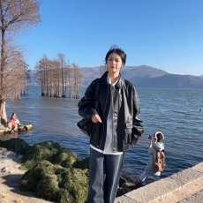 批发皮衣外套女2023新款春秋季女装机车<b class='q'>短款</b>美式复古皮夹克小个子