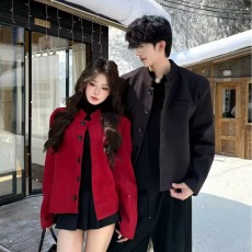 批发酒红色垫肩立领短款<b class='q'>西装</b>外套<b class='q'>男</b>女秋冬新款痞帅设计感夹克西服