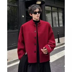 批发秋季复古酒红色雅痞垫肩小立领短款<b class='q'>西服</b>外套<b class='q'>男</b>高级感毛呢外套韩版