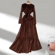 批发轻奢法式欧美小众时髦洋气打结网纱圆领连衣裙女秋季收腰显瘦大摆优雅长裙