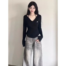 批发黑色打底衫女性感心机长袖秋冬季<b class='q'>紧身</b>斜肩<b class='q'>t</b><b class='q'>恤</b>白色露肩上衣