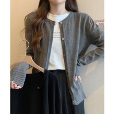 批发25秋季新款圆领针织开衫上衣女简约纯色宽松百搭长袖毛衣加厚外套