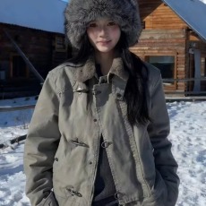 批发秋冬2025复古高级感飞机扣设计立领<b class='q'>棉衣</b><b class='q'>男</b>女痞帅高街短宽工装外套