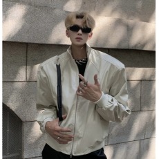 批发春秋美式高级感复古机车<b class='q'>皮衣</b>外套<b class='q'>男</b>女短款棒球服cleanfit夹克潮牌