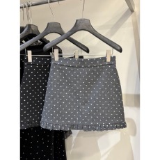 批发微<b class='q'>胖</b><b class='q'>mm</b><b class='q'>法式</b>复古植绒波点灰色毛呢短裙女秋冬高腰A字木耳边半身裙