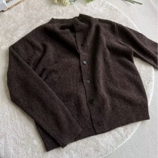 批发秋冬欧美学院风圆领<b class='q'>毛衣</b>开衫男高级感羊毛混纺粗针线衫宽松针织衫