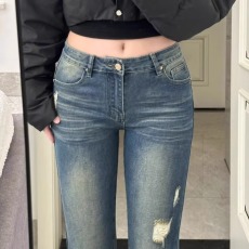 批发2026春季新款浅蓝色丰胯喇叭牛仔<b class='q'>裤</b>辣妹气质修身<b class='q'>提</b><b class='q'>臀</b>高腰喇叭长<b class='q'>裤</b>