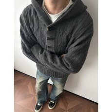 批发新款潮流复古扭花麻花连帽休闲针织衫秋冬季外套<b class='q'>男士</b><b class='q'>毛衣</b>