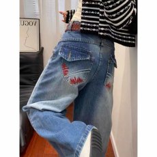 批发阔腿牛仔裤女春秋刺绣设计<b class='q'>高腰</b>大码宽松胖mm梨形身材显瘦直筒裤子