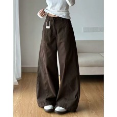 批发辣妹咖色工装牛仔裤女2026新款小众<b class='q'>设计</b>感宽松高腰阔腿弯刀长裤子