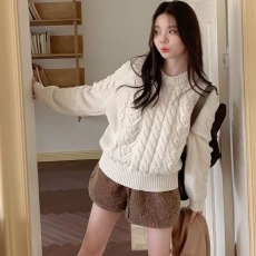 批发咖色羊羔绒短裤女秋<b class='q'>冬</b>季2025新款宽松显瘦小个子热裤加绒外穿靴裤