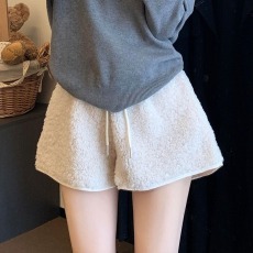 批发咖色羊羔绒短裤女秋<b class='q'>冬</b>季2025新款高颜值显瘦小个子加绒外穿靴裤