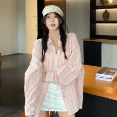 批发2026条纹衬衫防晒外套春夏2024新款爆款法式上衣女<b class='q'>设计</b>感小众