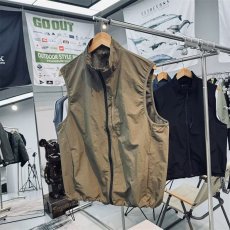 批发<b class='q'>男</b>女同款夏季轻薄防风防水纯色背心<b class='q'>马甲</b>户外运动工装登山钓鱼<b class='q'>马夹</b>