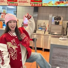 批发情侣装2025秋冬新款珍珠棒球服时尚加厚撞色皮夹克宽松美式<b class='q'>外套</b>潮