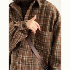 批发日系复古穿搭春秋季新款工装衬衫<b class='q'>男生</b>学院风简约潮休闲长袖上衣