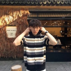 批发套头2025新款镂空条纹Polo针织短袖开<b class='q'>衫</b>男夏季新贵老钱风正肩上衣