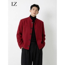 批发新中式<b class='q'>男装</b>垫肩立领西装外套高级感痞帅短款修身夹克安可拉红西服