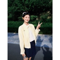 批发黄色翻领棒球服外套女秋<b class='q'>冬</b>季2025新款早秋韩系巨好看短款夹克上衣