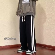 批发美式条纹灯芯绒<b class='q'>裤</b>子男春季高级感休闲<b class='q'>裤</b><b class='q'>宽松</b>百搭运动阔腿<b class='q'>裤</b><b class='q'>潮流</b>