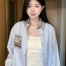 批发美式复古条纹<b class='q'>衬衫</b>女秋季新款宽松百搭长袖设计感小众民族风上衣潮