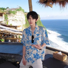 批发度假风沙滩<b class='q'>短袖</b><b class='q'>衬衫</b><b class='q'>男</b>生海边穿搭夏季蓝色薄款冰丝古巴领<b class='q'>衬衣</b>半袖